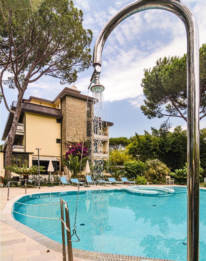 מרינה די מסה Hotel Nedy מראה חיצוני תמונה