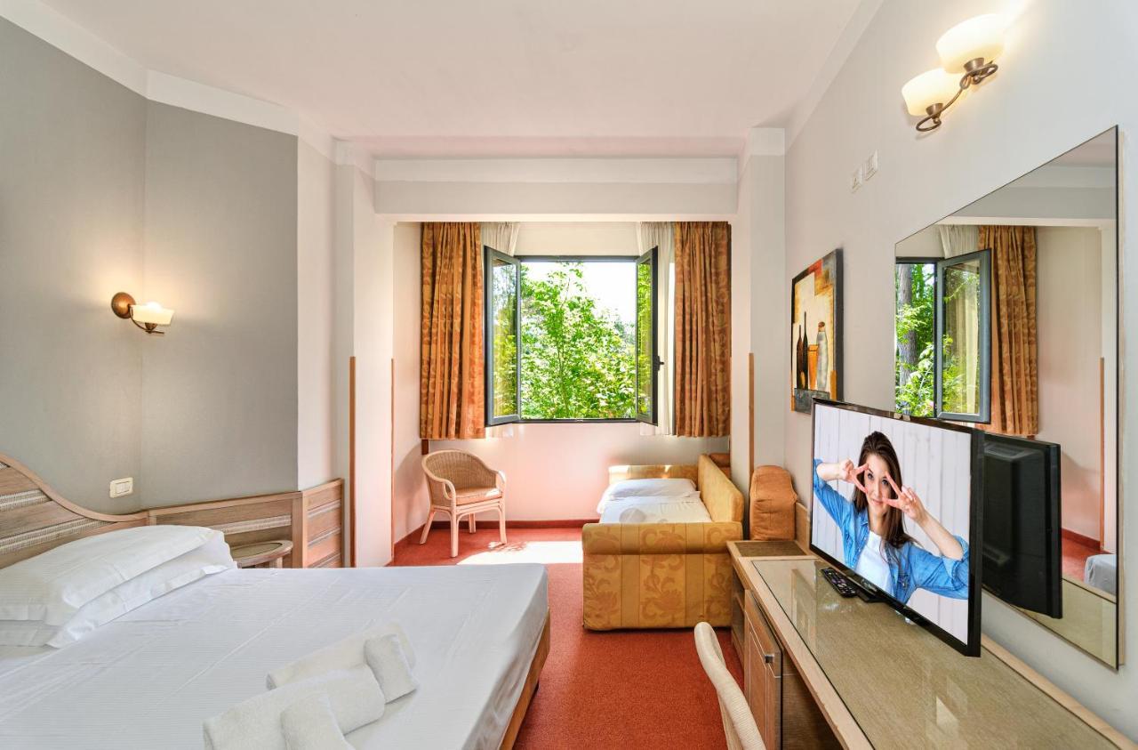 מרינה די מסה Hotel Nedy מראה חיצוני תמונה