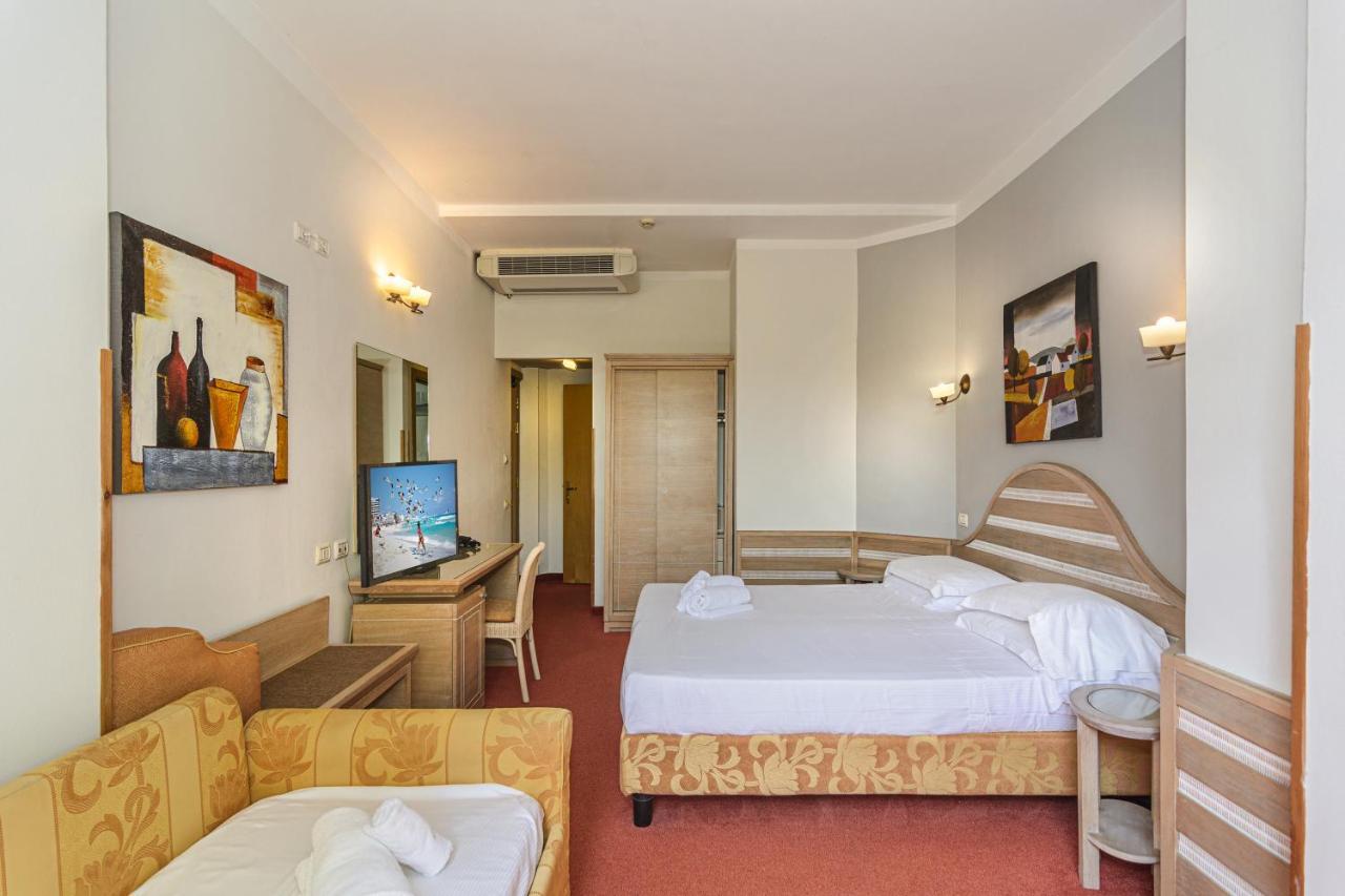 מרינה די מסה Hotel Nedy מראה חיצוני תמונה